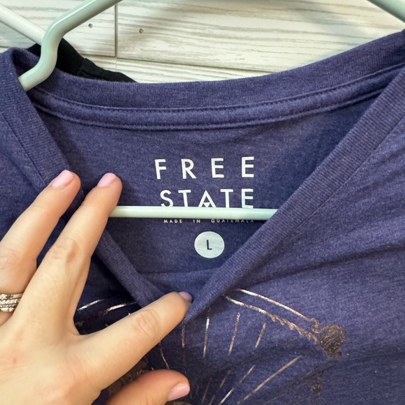 (2) Aeropostale Tees - Picture 5 of 5